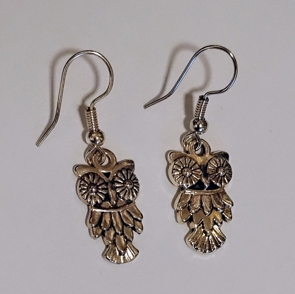 Whimsical Silver Owl Earrings - Picture 4 of 4